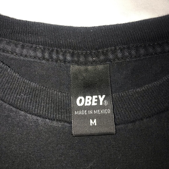 Obey T-shirt - Picture 3 of 3